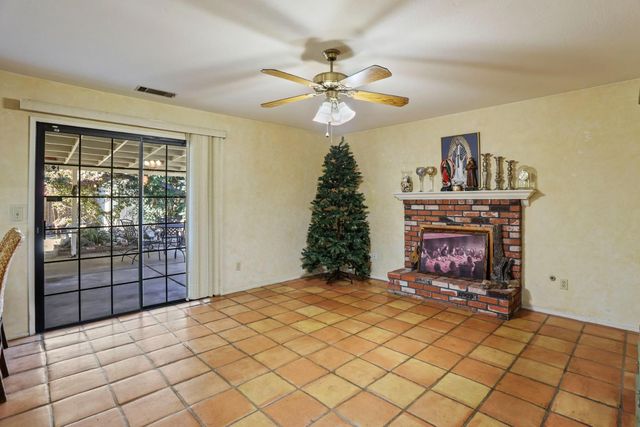 2962 Smoke Tree Cir, Stockton, CA 95209