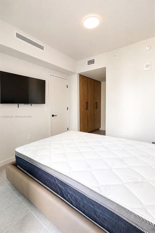 121 NE 5th St 2810, Miami, FL 33132