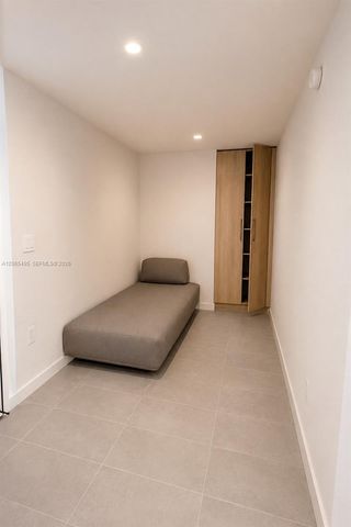 121 NE 5th St 2810, Miami, FL 33132