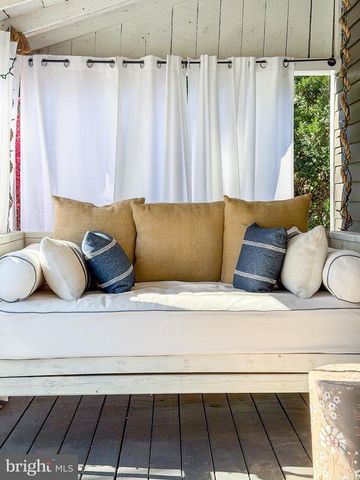 560 RICHMOND RD, Amissville, VA 20106