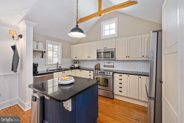 560 RICHMOND RD, Amissville, VA 20106