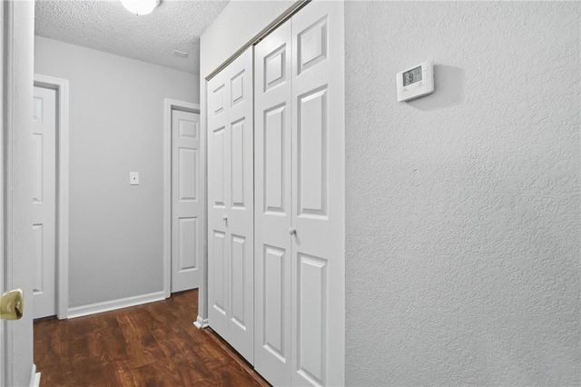 8338 Santa Fe Lane, Overland Park, KS 66212