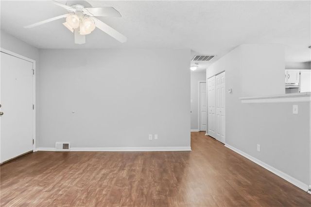 8338 Santa Fe Lane, Overland Park, KS 66212