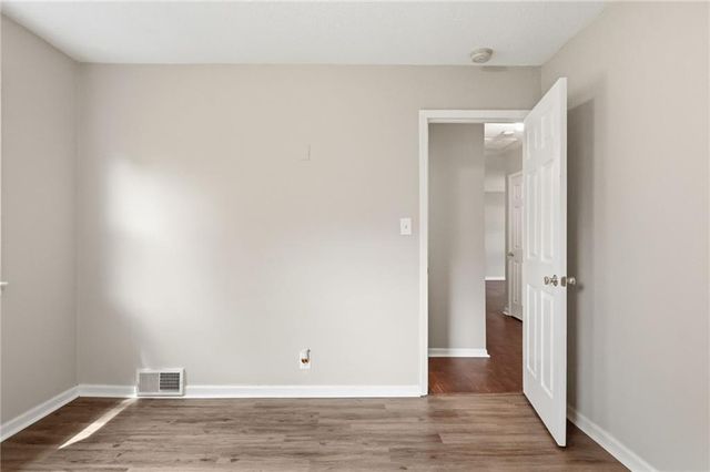 8338 Santa Fe Lane, Overland Park, KS 66212