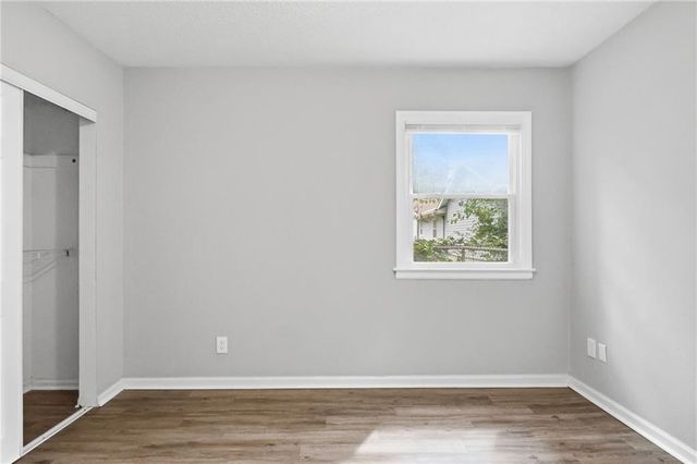 8338 Santa Fe Lane, Overland Park, KS 66212