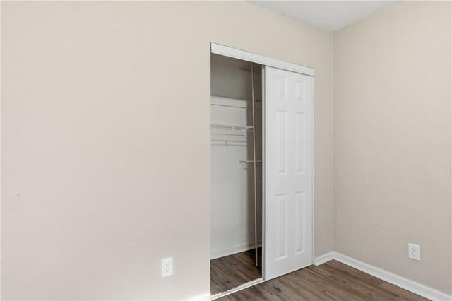 8338 Santa Fe Lane, Overland Park, KS 66212