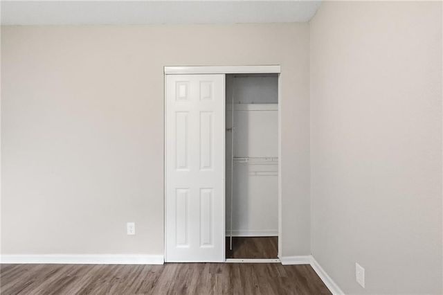 8338 Santa Fe Lane, Overland Park, KS 66212