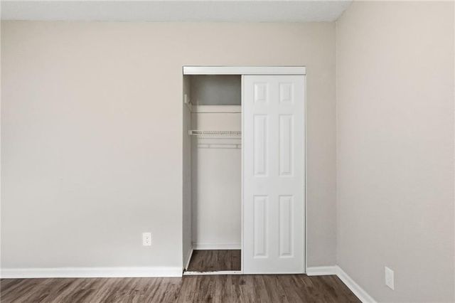 8338 Santa Fe Lane, Overland Park, KS 66212
