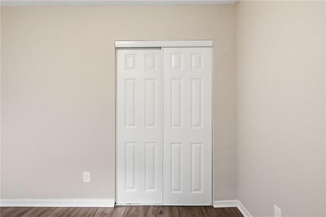 8338 Santa Fe Lane, Overland Park, KS 66212