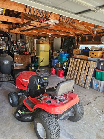 106 7th Ave NW, Oelwein, IA 50662