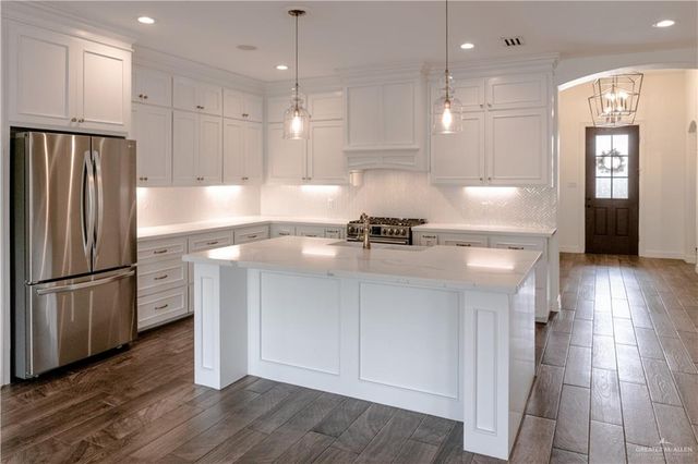 2701 Thompson Street, Mission, TX 78573