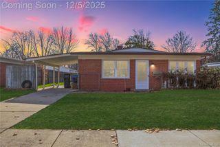 1372 Moulin Avenue, Madison Heights, MI 48071