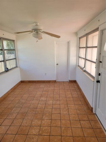 3720 4TH AVENUE N, St Petersburg, FL 33713