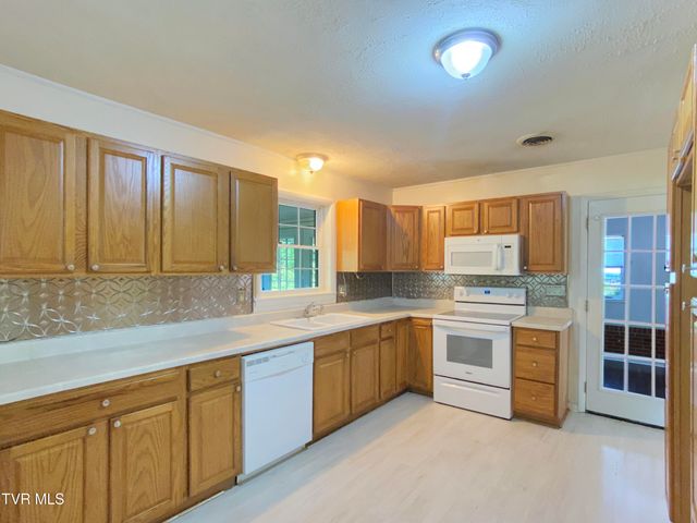 7691 Asheville Highway, Greeneville, TN 37743