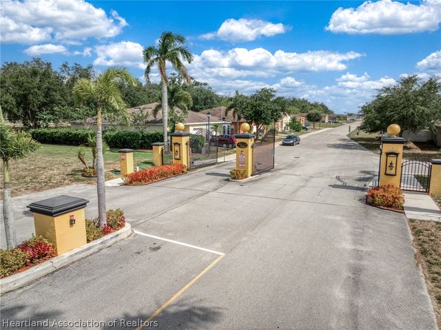 1407 Las Villas Blvd, Sebring, FL 33870