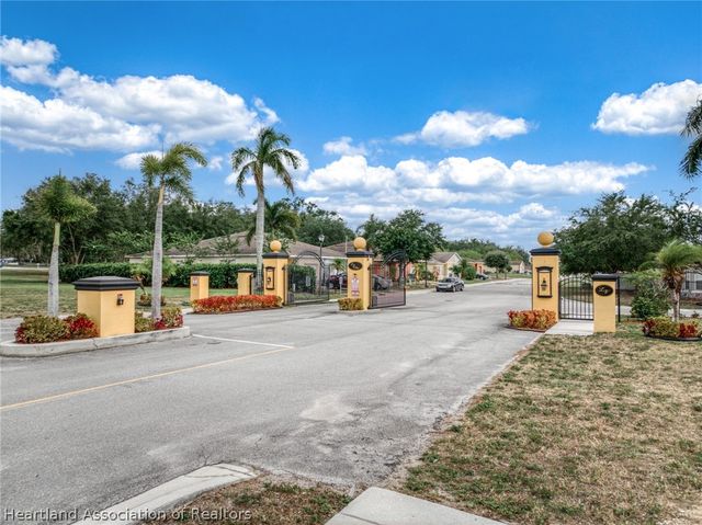 1407 Las Villas Blvd, Sebring, FL 33870