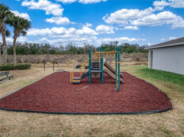 1407 Las Villas Blvd, Sebring, FL 33870