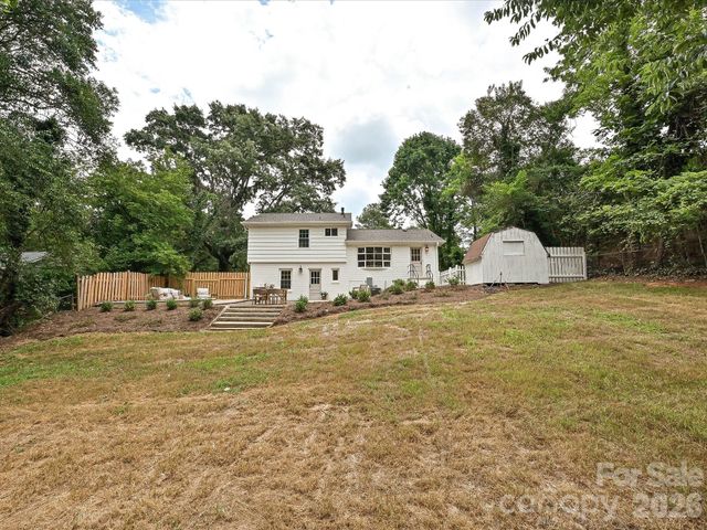 6654 Brookcrest Drive, Charlotte, NC 28210