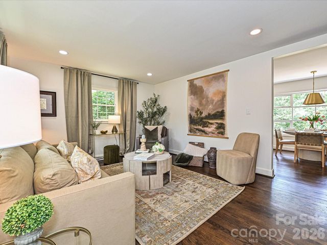 6654 Brookcrest Drive, Charlotte, NC 28210