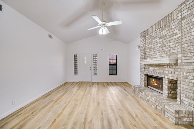 122 Forest Lake DR, Del Valle, TX 78617