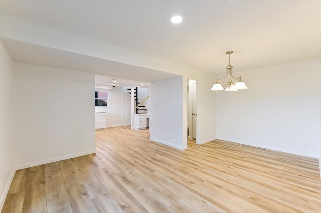 122 Forest Lake DR, Del Valle, TX 78617