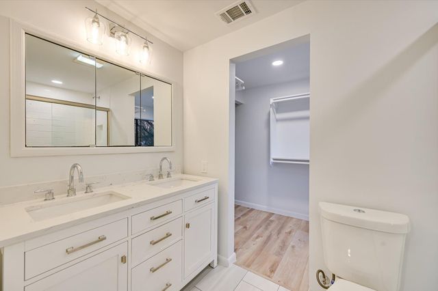 122 Forest Lake DR, Del Valle, TX 78617