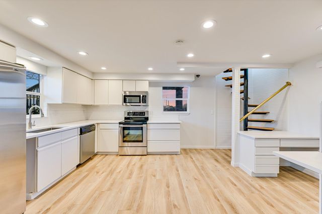 122 Forest Lake DR, Del Valle, TX 78617