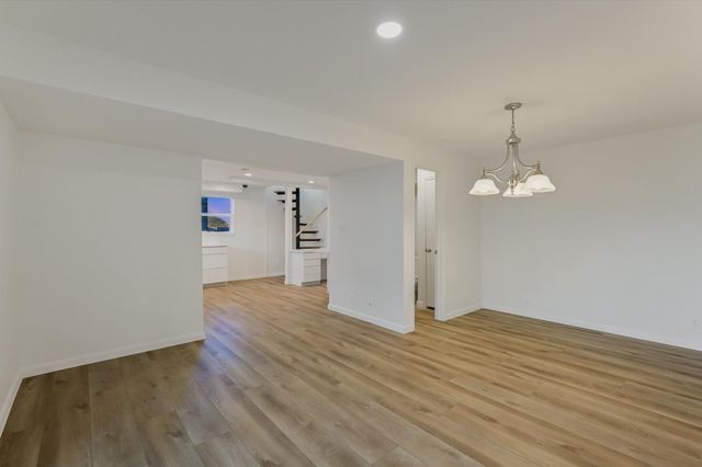 122 Forest Lake DR, Del Valle, TX 78617