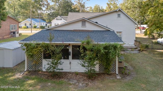 607 W Main Street, Williamston, NC 27892