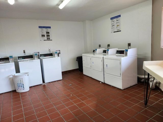 8520 SW 133rd Ave Rd 415, Miami, FL 33183