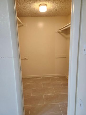 8520 SW 133rd Ave Rd 415, Miami, FL 33183