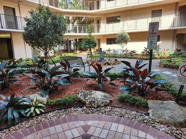 8520 SW 133rd Ave Rd 415, Miami, FL 33183