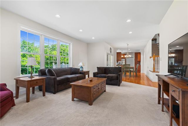 3940 Whitetail Court, Lowhill Twp, PA 18078