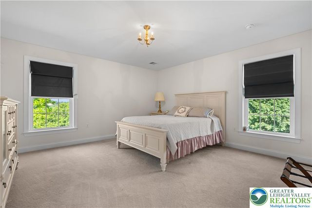 3940 Whitetail Court, Lowhill Twp, PA 18078