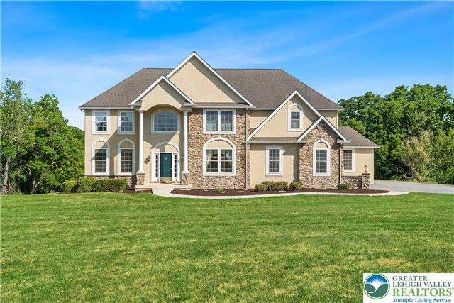 3940 Whitetail Court, Lowhill Twp, PA 18078