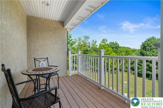 3940 Whitetail Court, Lowhill Twp, PA 18078
