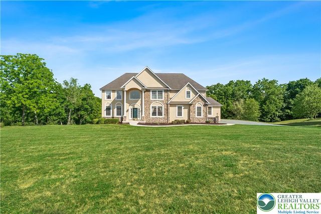 3940 Whitetail Court, Lowhill Twp, PA 18078