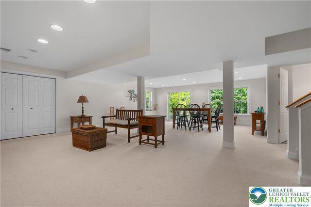 3940 Whitetail Court, Lowhill Twp, PA 18078