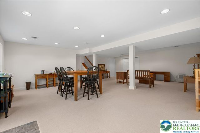 3940 Whitetail Court, Lowhill Twp, PA 18078