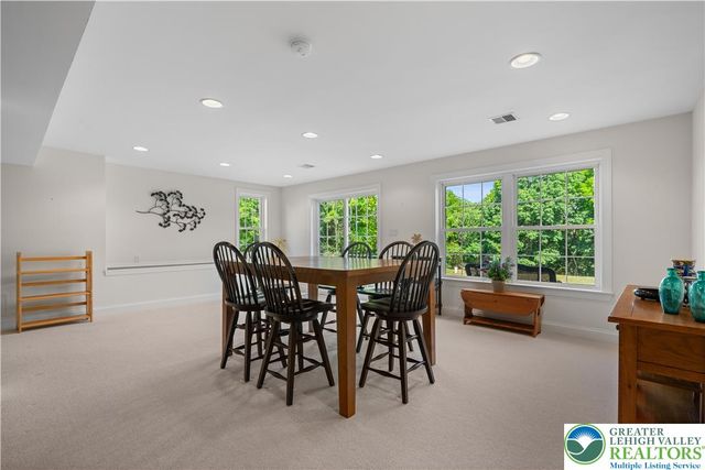 3940 Whitetail Court, Lowhill Twp, PA 18078