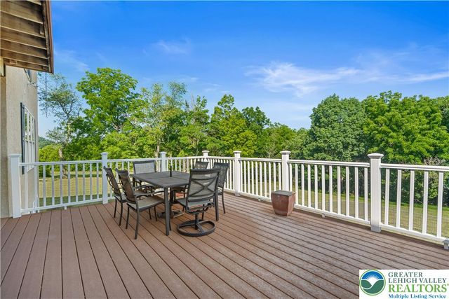 3940 Whitetail Court, Lowhill Twp, PA 18078
