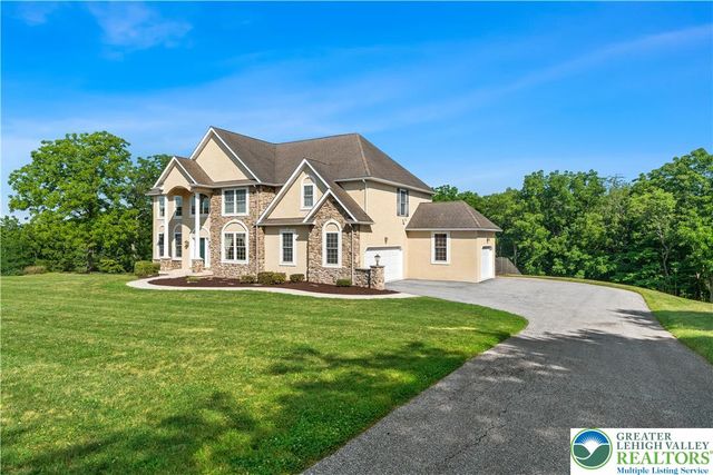 3940 Whitetail Court, Lowhill Twp, PA 18078