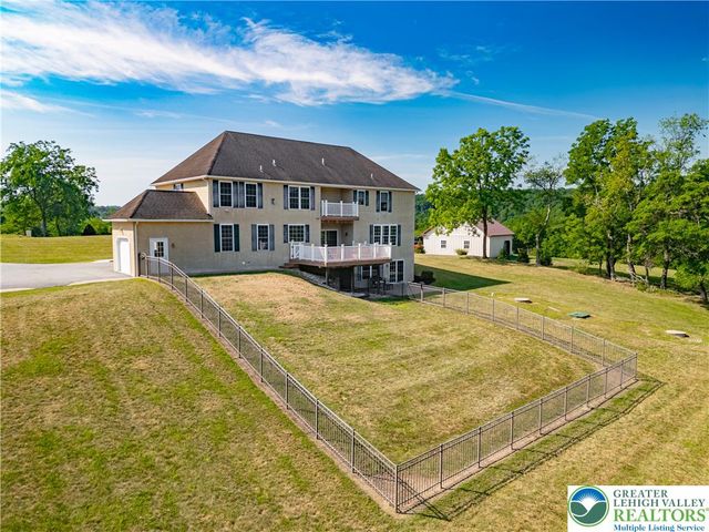 3940 Whitetail Court, Lowhill Twp, PA 18078