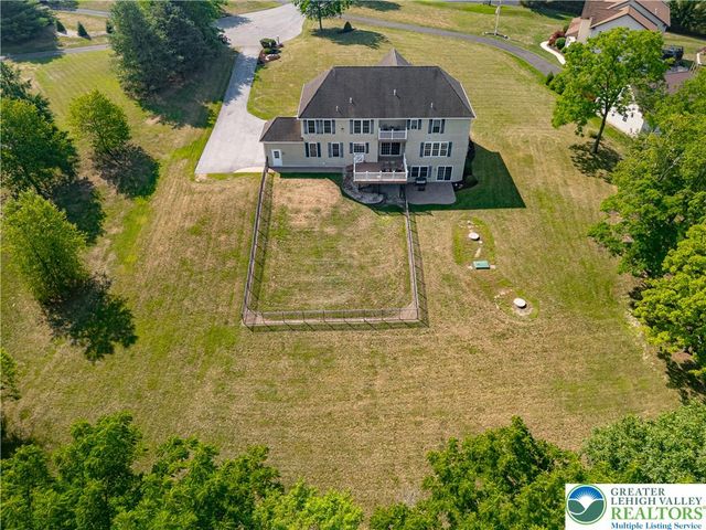 3940 Whitetail Court, Lowhill Twp, PA 18078