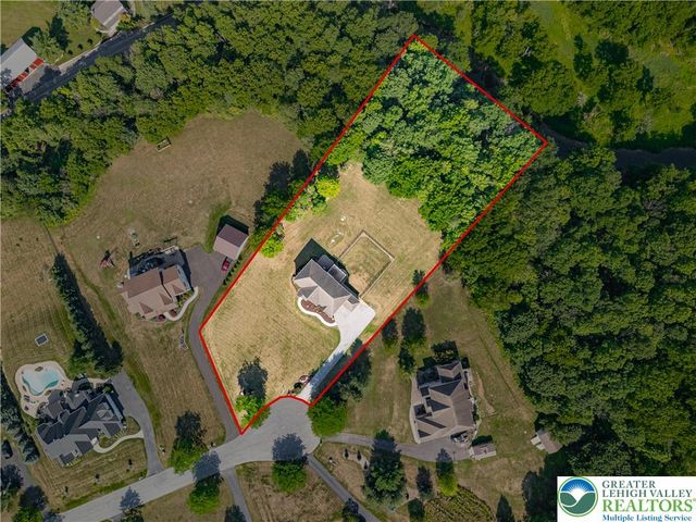 3940 Whitetail Court, Lowhill Twp, PA 18078
