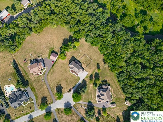 3940 Whitetail Court, Lowhill Twp, PA 18078