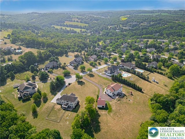 3940 Whitetail Court, Lowhill Twp, PA 18078