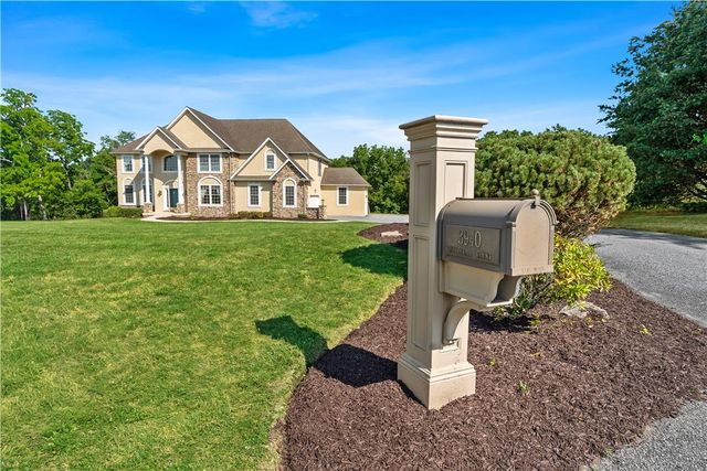 3940 Whitetail Court, Lowhill Twp, PA 18078