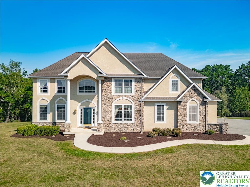 3940 Whitetail Court, Lowhill Twp, PA 18078