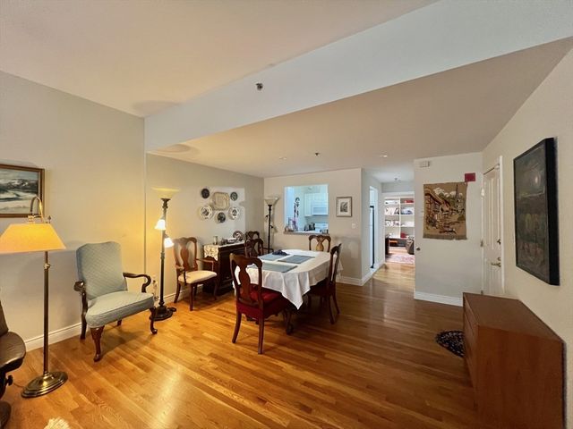 4 Charlesgate East 402, Boston, MA 02115
